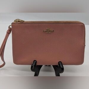 Coach Double Corner Zip Wristlet in Blush/Salmon Pink. 8x5 in.